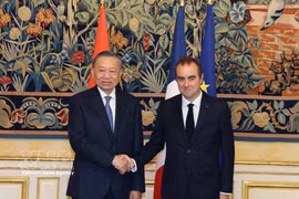 General Secretary and President To Lam meets with French Prime Minister