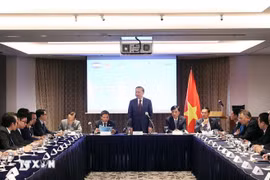 Party chief meets with members of Vietnam Innovation Network in RoK
