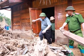 PM Pham Minh Chinh visits flood-hit Dien Bien, calls for urgent relief efforts