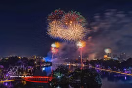Hanoi lights up with spectacular fireworks to celebrate National Day 