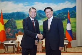 Vietnam, Laos vow to strengthen special ties, boost connectivity
