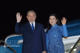 General Secretary of the Communist Party of Vietnam Central Committee and President To Lam, his spouse Ngo Phuong Ly, and a high-ranking Vietnamese delegation leave Hanoi on October 19 for a state visit to Denmark and official visits to the European Union and Belgium. (Photo: VNA)