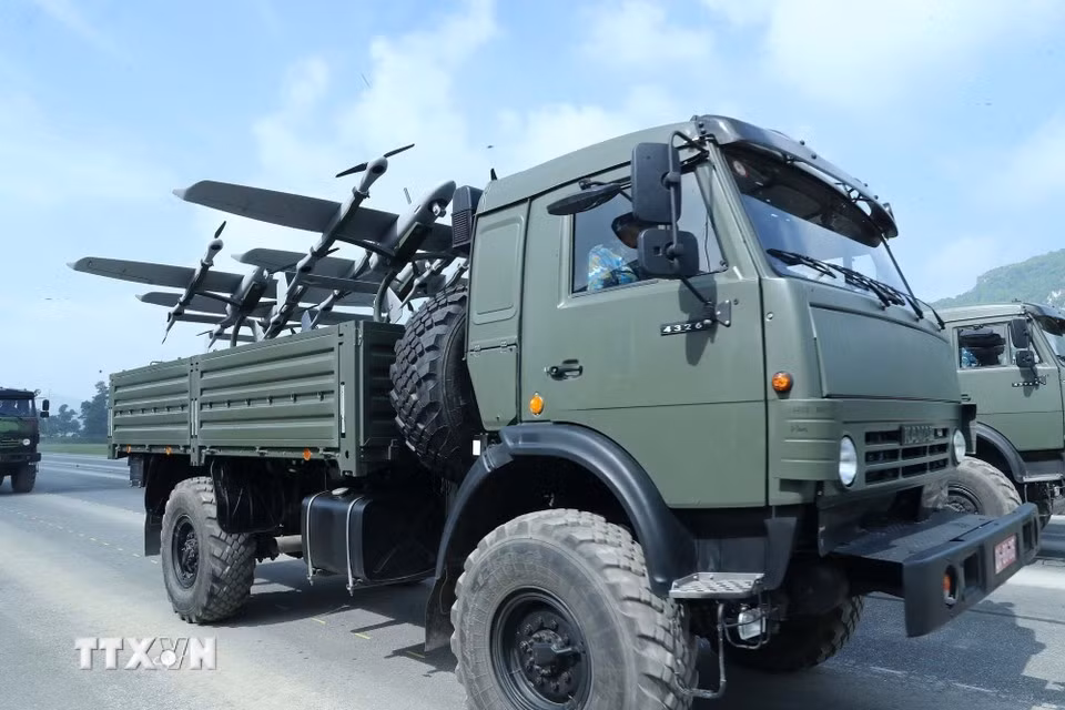 Vietnam-made unmanned aerial vehicles (UAVs) at the rehearsal. (Photo: VNA)
