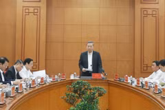 Party leader requests thoroughly handling slow-progressing, backlogged projects