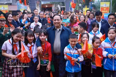 Prime Minister urges “no one left behind” as Tet approaches