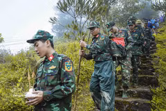 Two fallen soldiers brought home from Pha Din Pass