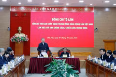 Party General Secretary To Lam holds a working session with the Party Central Committee's Commission for Policies and Strategies on January 7. (Photo: VNA)
