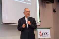 Professor Dato Dr Ahmad Ibrahim, an expert in technology, digital transformation and agricultural value chains at UCSI University (Photo published by VNA)