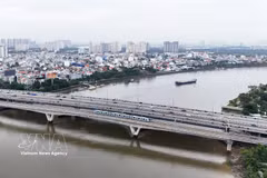 Ben Thanh - Suoi Tien metro line crosses the Saigon River. (Photo: VNA)