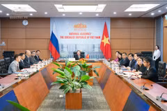 An overview of the online meeting with the Russian Federation Council’s group for cooperation with the Vietnamese NA in Hanoi on September 25. (Photo: quochoi.vn)
