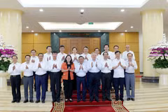 Politburo working group and the Standing Board of Dak Lak province's Party Committee (Photo: VNA)