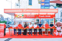 The grand opening of one Ohmee Express store. (Photo courtesy of Ohmee Vietnam)