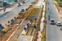 Construction is underway at major project sites in Phu Quoc special zone, An Giang province, in preparation for the 2027 APEC Economic Leaders’ Meeting. (Photo published by VNA)