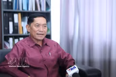 Director General of the Lao News Agency (KPL) Vannasin Simmavong in an interview with the Vietnam News Agency. (Photo: VNA)