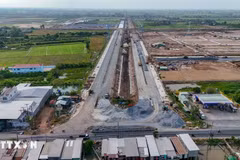 Road leading to VSIP Can Tho at the intersection with National Highway 80 (Photo: VNA)