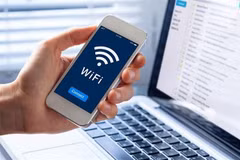 According to Ookla's August 2026 Speedtest Global Index, Hanoi records a median mobile internet download speed of 493.37 Mbps. (Photo: fpt.vn)