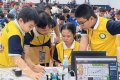 Students compete in the national finals of the ROBOTACON WRO (World Robot Olympiad) 2026. (Photo: VNA)