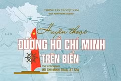 The frontpage of the bilingual Vietnamese–English photo book entitled “The Legendary Ho Chi Minh Trail at Sea” (Photo: VNA)