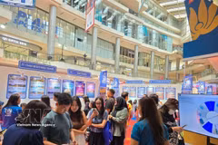 Vietnam Airlines booth at ASTINDO Travel Fair 2026 draws a large number of visitors. (Photo: VNA)