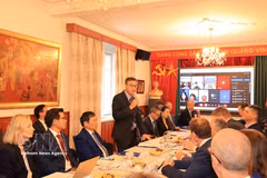 Vietnamese Ambassador to the Czech Republic Duong Hoai Nam speaks at the second Vietnam–Czech Republic roundtable on higher education, science, technology and innovation on September 9. (Photo: VNA)