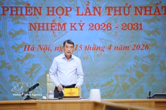Prime Minister Le Minh Hung speaks at the first meeting of the Central Emulation and Commendation Council for the 2026–2031 term on April 15. (Photo: VNA)