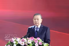 General Secretary of the Communist Party of Vietnam Central Committee and President To Lam speaks at the ceremony marking the 50th founding anniversary of the University of Economics Ho Chi Minh City. (Photo: VNA)