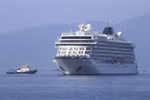 Cruise ship Ms Viking Yidun enters Cam Ranh Bay. (Photo published by VNA)