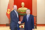 Party General Secretary To Lam receives founder and CEO of US-based Pacifico Energy (PE) Nate Franklin. (Photo: VNA)