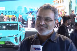 Rohit Khurana, an automotive expert at Car Blog India. (Photo: VNA) 