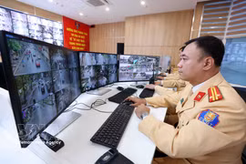 A network of 1,837 AI-powered cameras has been deployed in Hanoi to ease traffic congestion, improve traffic management, modernise urban infrastructure and promote a more civilised urban environment. (Photo: VNA)