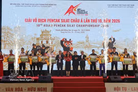 Representatives of countries and territories participating in the Asian Pencak Silat Championship. Photo: VNA) 