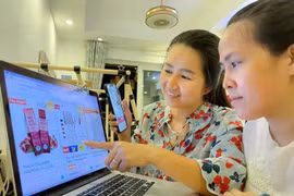 Shopping via Co.op Online is becoming increasingly popular among consumers. (Photo: sggp.org.vn) 