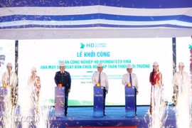 At the ground-breaking ceremony. (Photo: VNA) 