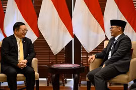 ASEAN Secretary General Dr Kao Kim Hourn (L) and Indonesian Foreign Minister Sugiono (Photo: asean.bernama.com)