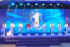 Officials perform the ground-breaking ceremony for the 450MW Dau Tieng 5 Solar Power Plant project in Duong Minh Chau Commune, Tay Ninh province, on August 4. (Photo: VNA)