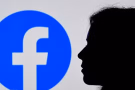 Malaysia tightens controls on online scam content across social media platforms. (Illustrative photo: AFP/VNA)