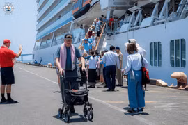 International tourists arrive in Cambodia through the Sihanoukville Autonomous Port (Photo: phnompenhpost) 