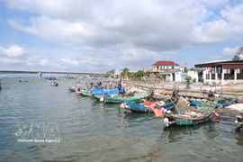 Quang Tri province continues to mobilise resources to complete storm shelters and anchorage areas for fishermen. (Photo: VNA)