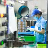 A worker inspects mechanical products at Ohashi Tekko Vietnam Co., Ltd. in Binh Xuyen Industrial Park, Phu Tho province (Photo: VNA)
