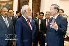 Timor-Leste Prime Minister Kay Rala Xanana Gusmão and General Secretary of the Communist Party of Vietnam and State President To Lam during a farewell meeting on June 10 ahead of the Timorese leader’s departure for home. (Photo: VNA)