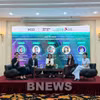 The panel discussion at the conference on sustainable trade practices for effective exports by women-owned and gender-responsive enterprises in Hanoi on August 27. (Photo: VNA)