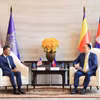 Cambodian Chamber of Commerce president Kith Meng (right) meets with Malaysian ambassador to Cambodia Shaharuddin Onn on September 14. (Photo: phnompenhpost.com) 