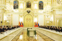 Party General Secretary and State President To Lam holds talks with Russian President Vladimir Putin