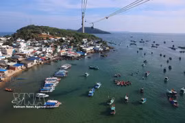 Gallery - A giant “Mysterious object” spotted on Hon Thom, Phu Quoc