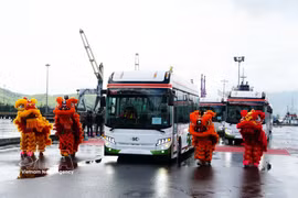 Kim Long Motor exports first batch of electric buses to Thailand