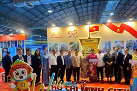The 5th Exhibition of Ho Chi Minh City and Friendship Provinces and Cities in Savannakhet takes place from April 2 to 6. (Photo: VNA)