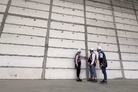 Engineers inspect lightweight autoclaved aerated concrete (ALC) wall panels at a Viglacera factory, as demand grows for greener construction materials in Vietnam. (Photo: viglacera.com.vn)