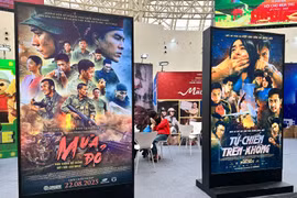The films Red Rain and Hijacked are being screened for free on the third floor, Hall 6 of the Autumn Fair. (Photo: VNA)