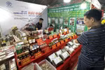 A wide range of Vietnamese products meeting export standards are on display at the fair. (Photo: VNA)