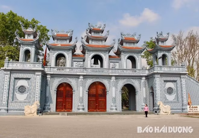 den-tranh-1.jpg